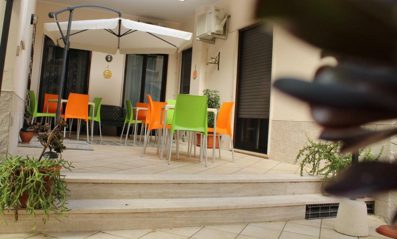 B&B L'Acchiatura Lecce Buitenkant foto